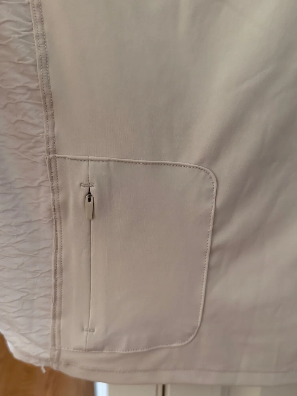 Nike Trail Dri-FIT Long-Sleeve Crop Running Top Light Beige Sz M EUC